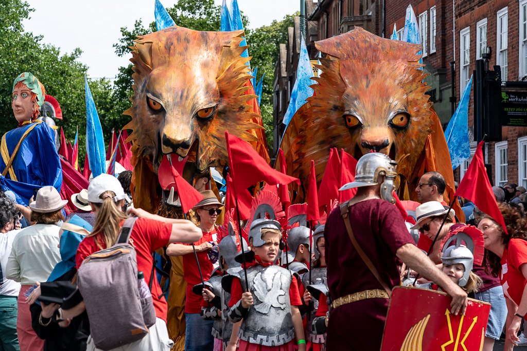 Alban puppet and some wolf puppets